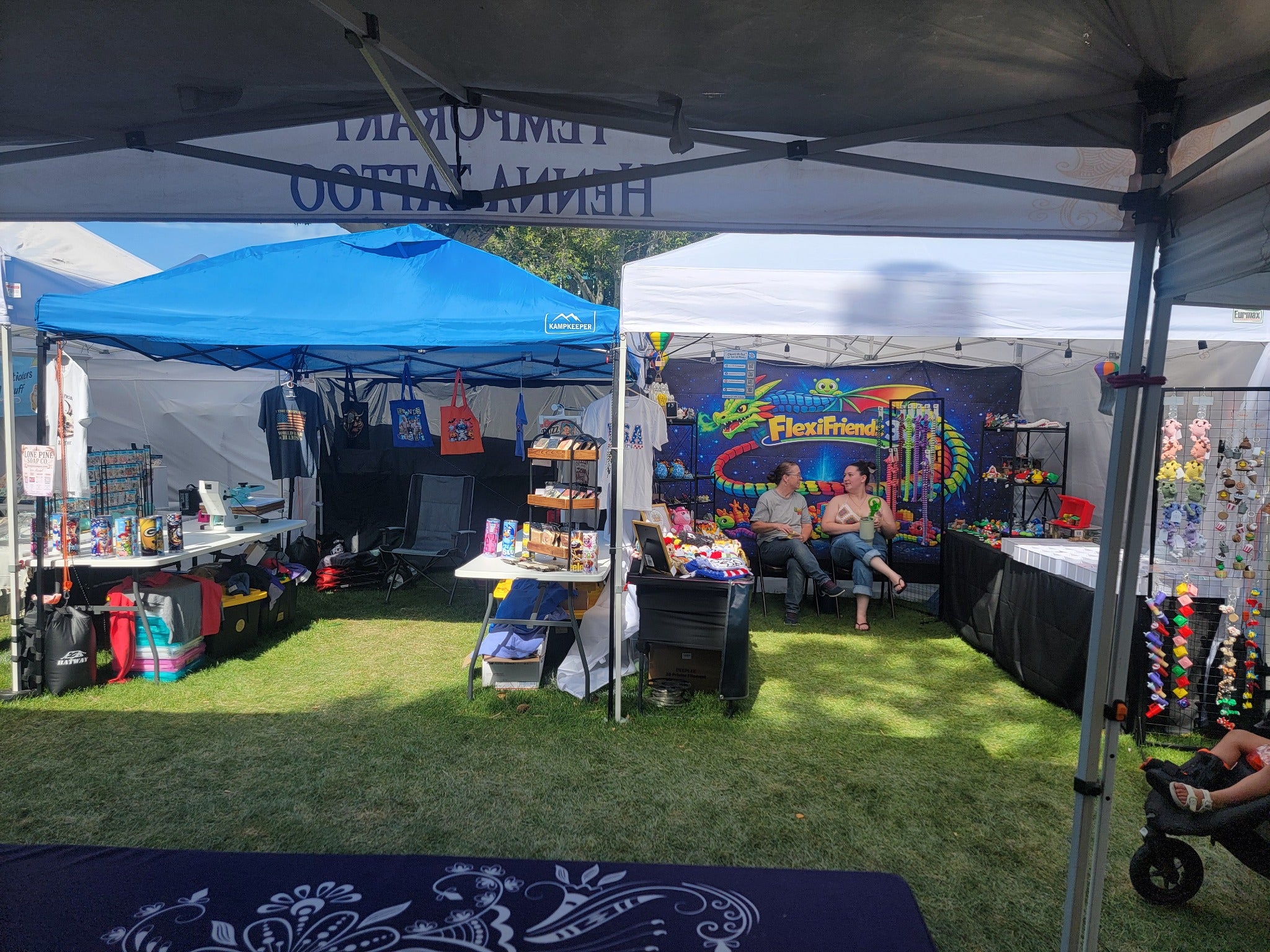 FlexiFriends3D booth and dragon backdrop at Fiesta Days in Spanish Fork