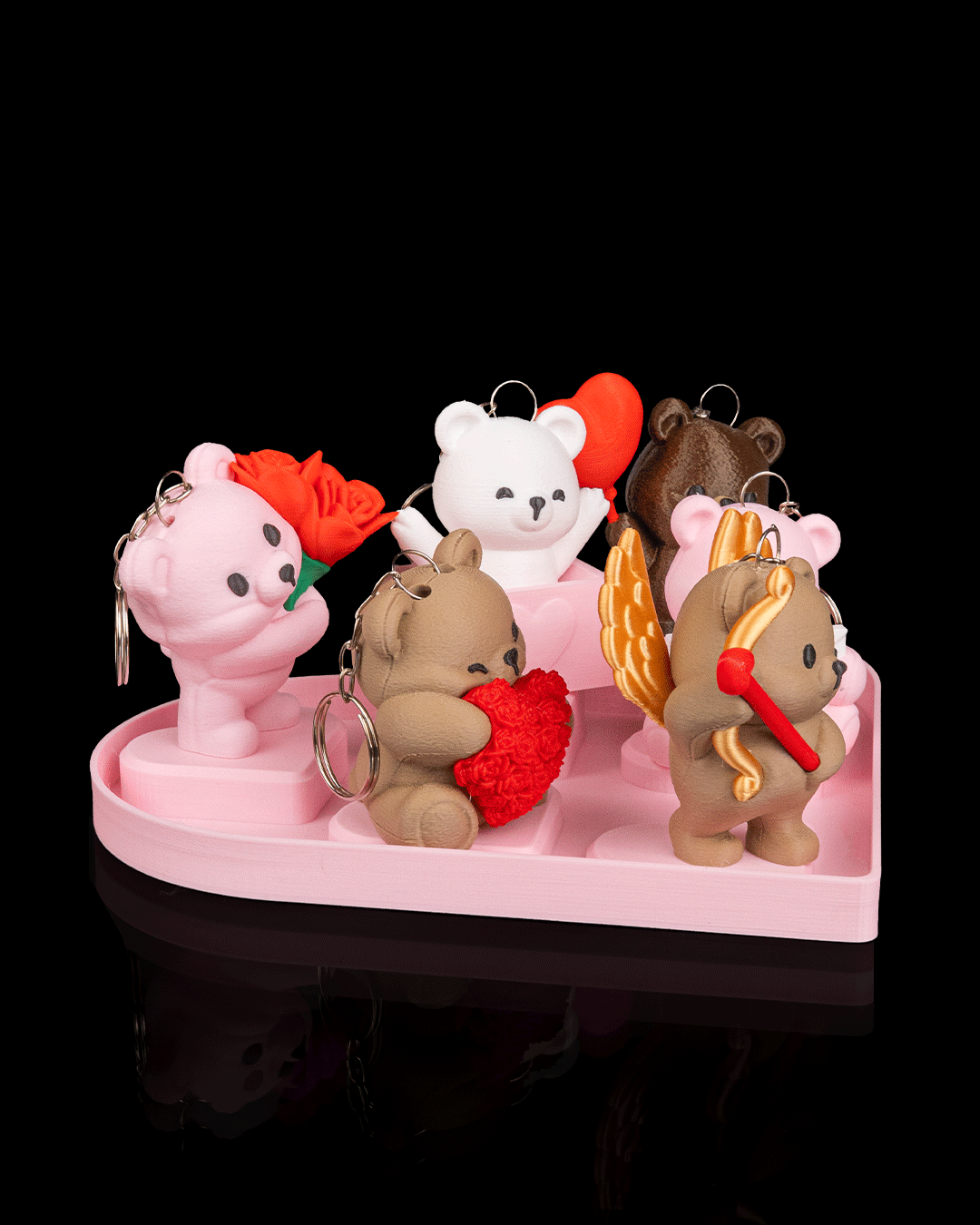 Heart-Stand  – 3D printed display tray for bear toy (image 5)