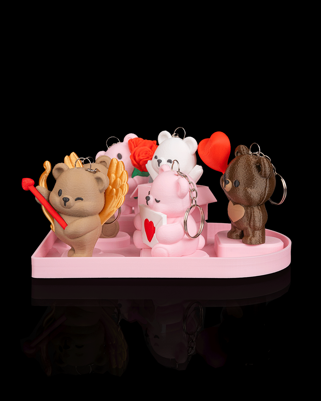 Heart-Stand  – 3D printed display tray for bear toy (image 3)