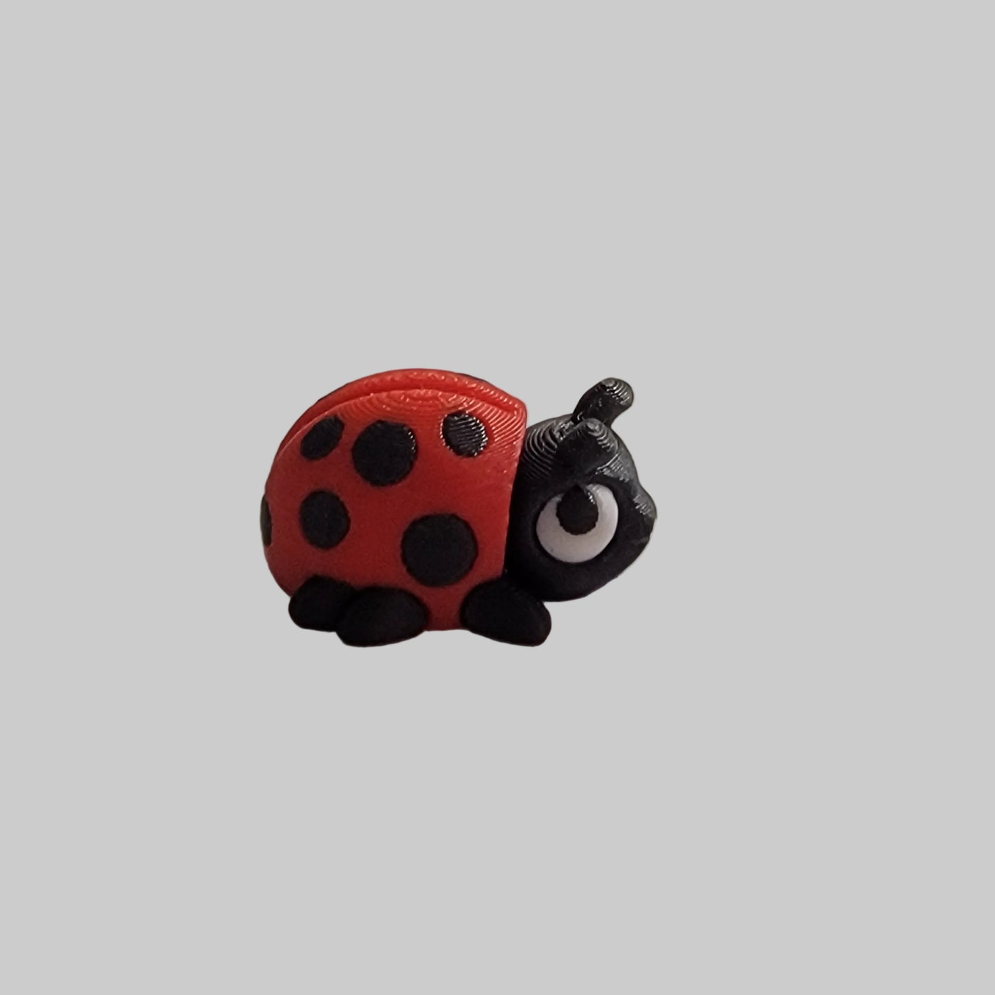 Mini Ladybug Articulated Fidget Toy – 3D Printed Desk Pet