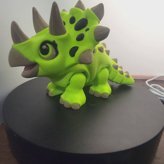 Articulated 3D printed Triceratops 360-degree product video